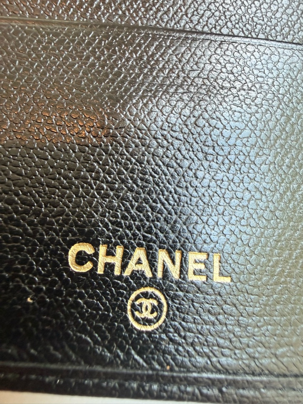 Chanel ‘Coco Button Bifold Wallet’ - Picture 8 of 8